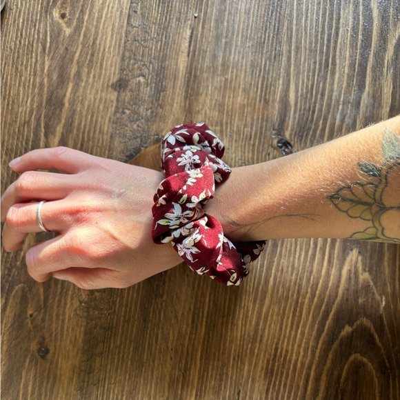 Scrunchie Collection - Picture 6 of 7